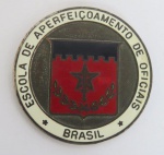 MILITARIA - MEDALHA da ESCOLA DE APERFEIÇOAMENTO DE OFICIAIS, homenagem ao General de Brigada Braga em agosto de 1983.