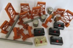 FERROMODELISMO - LOTE com peças para serem utilizadas em maquetes de trens - trenzinho. Dentre elas, existem 05 (cinco) controles operacionais da American Flyer.