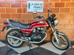 MOTOCICLETA  HONDA CB 450 CUSTOM  Moto em excelente estado de conservação, com pintura e cromados em excelente estado. Todas as lentes da moto são originais ROSSI e farol original CIBIE. Mecânica e elétrica funcionando. Documentação toda em dia com placa preta já no padrão MERCOSUL. <br>Produto conforme fotos originais do lote, não deixe de assistir o vídeo. Lembre-se de questionar sobre todas as dúvidas até o dia anterior ao dia do pregão ao vivo, solicite fotos e informações se necessário!<br> Produto vendido no ESTADO DE CONSERVAÇÃO atual. INFORMO QUE TODOS OS VÉICULOS, QUE APARECEM NO VÍDEO FUNCIONANDO, NÃO E GARANTIA DE ESTAR FUNCIONANDO NO DIA DA ENTREGA. LEMBRANDO QUE OS VEÍCULOS, FICAM EM MÉDIA, 30 DIAS PARADOS, ENTRE A GRAVAÇÃO O DIA DO LEILÃO. Cuidado ao efetuar os lances! Eles são irrevogáveis e irretratáveis!<br><br>DESPESA ADICIONAL DE PÁTIO E LOGISTICA R$290,00.