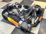 CICLOMOTOR KART DE COMPETIÇÃO  Kart funcionando perfeitamente, com motor de 21hp 4 tempos da HONDA, pronto para pegar e andar. <br><br>DESPESA ADICIONAL DE PÁTIO E LOGISTICA R$390,00.<br><br>As obras serão vendidas "NO ESTADO" em que foram recebidas e expostas. Em se tratando de automóveis, estes são leiloados no estado que se encontram no momento do pregão, não havendo garantia de funcionamento de motor e/ou elétrica, razão pela qual no período de visitação é garantida a visita por expert da confiança do arrematante.  A descrição de estado ou vícios decorrentes do uso são pontuadas na descrição dos objetos/veículos/obras, porém não vinculam e nem constituem garantia de funcionamento. </br><br>