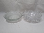 Lote de 2 bowls em vidro moldado. Medindo o maior 22cm x 7cm de altura.