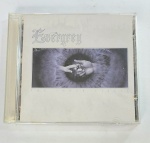 Conservado CD - EVERGREY - THE INNER CIRCLE  - Possui encarte com ilustrações e letras das músicas. Medida: 14 cm x 12,5 cm. Encarte e CD conservados, porém à tampa está quebrada, conforme fotos.