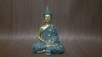 Estatueta Buda Hindu Tibetano, em resina, 12 cm de altura X 8 cm de comprimento X 5 cm de largura. R1370