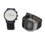 RELÓGIOS, dois (2) distintos de pulso, ambos movimento quartz: 1 da marca CASIO (Casio Computer Company Ltda (Kashio Keisanki Kabushiki Gaisha), fundada em 1946 pelo engenheiro Tadao Kashio, em Shibuya, Tóquio, Japão, atualmente conhecida mundialmente pelos seus produtos eletrônicos, mas curiosamente seu primeiro produto foi o cachimbo Yubiwa, que permitia encaixar um cigarro aceso; em 1949 com o lucro do cachimbo passou a investir e desenvolver calculadoras; em 1957 passou a ter o nome atual), modelo EDIFICE, multifuncional, dial com trincado na borda, caixa em metal, medindo 43 mm, pulseira em couro; 1 Made in China, modelo S-605, multifuncional, medindo 43 x 43 mm, ambos usados, funcionando e sem garantias, vide foto. (AJBJ)