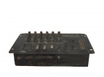 SOM, Mesa de som com 6 canais da marca WATTSOM, modelo MXM 6 Professional Audio Mixer, apresentando marcas de uso e sinais de oxidação, não testada e sem garantia de funcionamento, medindo 6,5x33x19,5cm.