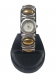 RELÓGIO, um (1) de pulso da marca ANNE KLEIN, modelo 11/7508-9, movimento quartz, caixa e pulseira em metal dourado e prateado, medindo 22 mm diâmetro, usado, não testado e sem garantia, possivelmente demanda bateria, vide foto. (AJBJ)