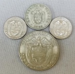 NUMISMÁTICA, Panamá, quatro (4) moedas variadas, cunhadas em Cu-Ni, sendo: 5 centésimos 1966; 10 centésimos 1970 (2) e 50 centésimos 1973, todas circuladas e em muito bom estado, vide foto. (AJBJ)