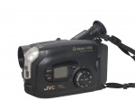 FOTOGRAFIA, Filmadora JVC modelo GR-AX720U, acondicionada em case original com marcas do tempo e de uso, filmadora não testada e sem garantia de funcionamento.