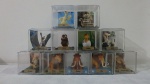 COLECIONISMO - Lote composto por onze personagens acomodado em caixa de acrílico, elaborado em plástico do filme " A Era do Gelo ". Total de peças: 11