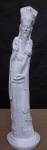 Linda Escultura Oriental de Imperador Oriental em pesada resina com patina branca. med: 58 cm