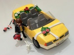 Playmobil Carro Noivos City Life, está em bom estado, porém faltam a noiva e a mala