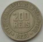 Brasil/ "Data Escassa" - Lote com moeda de 200 réis ano 1933 no estado MBC.