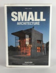 SMALL ARCHITECTURE, por Philip Jodidio. Editora Taschen, 2017, 498 páginas.