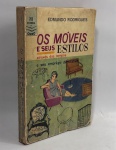 OS MÓVEIS E OS SEUS ETILOS Através dos tempos - EDMUNDO RODRIGUES. Capa solta.