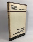 WALTER GROPIUS - Bauhaus: Novarquitetura, editora Perspectiva, terceira edição 1977, com 224 páginas.