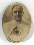 Padre EUSTAQUIO SS. CC. - antiga fotografia no formato oval medindo 13x9,5 cm.