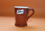 Antiga caneca de porcelana da cafeteria JULIU'S - Marca Barão do Rio Branco - Dimensão: 10 X 7,5 cm - Vide fotos!