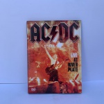 DVD>  AC/DC LIVE AT RIVER PLATE, COM ENCARTE  BOX COM  1 DVD EM MUITO BOM ESTADO