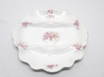 Linda petisqueira com 3 divisões em porcelana francesa de Limoges, floral com friso ouro. Medindo 25,5cm de diâmetro.