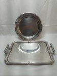 Bandeja retangular em aço inox com fruteira, pãozeira redondas em aço inox. Medindo a bandeja 42cm x 32cm x 46cm alça a alça.