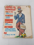 A última edição da revista "O Cruzeiro", publicada em julho/1975, tem Pelé na capa, então jogador do Cosmos, vestido de Tio Sam.