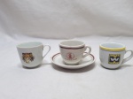 Lote de 3 xícaras de café em porcelana para colecionador.