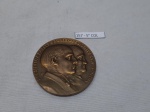 Medalha visita do Presidente do Uruguai ao Brasil 1948 D. Luiz Battle Barre Presidente Eurico Dutra, 5,9cm.