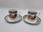 Par de xícaras de café em porcelana Real com estampa de galo. Medindo 5cm x 5,5cm de altura.