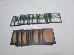 Lote de aproximadamente 50 cartas sortidas do jogo Magic.