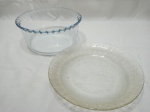 Lote de 2 bowls em vidro moldado. Medindo o maior 21,5cm x 10cm de altura.