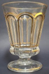 GRANDE GOBLET ESTILO  CHARLES X EM VIDRO ARTÍSTICO DE TRADIÇÃO BOHEMIA COM LAPIDAÇÃO REALÇADA EM OURO. IMPERIO AUSTRO HUNGARO, DEC. 1840. 13 X 9 CM