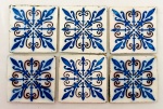 FRANCE - Seis antigos azulejos franceses, de Desvres, Pas-de-Calais, séc. XIX, nas cores azul e branco, marca da manufatura na parte posterior, pequenos desgastes. Med. 11x11 cm.