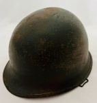 Militaria  Antigo capacete militar. Med. 28x23,5x20 cm.