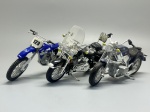 COLECIONISMO - Lote de 3 miniaturas de motocicletas diversas.