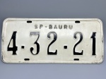 COLECONISMO - Placa automotiva em alumínio - Branca - SP Bauru - 4 - 32 21 - Med. 16x34 cm.