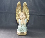 Antiga e belíssima escultura representado Anjo Pensador, em gesso estuque, com bonita policromia - Apresenta leves marcas do tempo - Altura: 39 cm - Base: 14 X 12 cm - Peso: 3,5 Kg - B - Vide fotos!