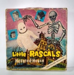 Antigo e Raro Rolo de Filme - LITTLE RASCALS - Haunted House - Nº 530  - (Os Batutinhas) - Idioma: Inglês - Ken Films inc. Brooklyn. N. Y. - Made in U.S.A - Na embalagem original - Medida da embalagem: 10 x 10 cm