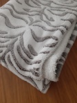 Manta  conforto e elegância e um sofisticado design Animal Print e confeccionada em microfibra de alta qualidade, esta manta é perfeita para aquecer suas noites e decorar seu ambiente com um toque de modernidade. - Medidas: 154x126 cm