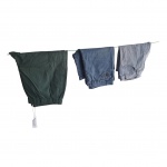 Três bermudas, XL, 2 Jeans  Brooksfield  e Poole uma verde de algodão Hering com etiqueta original  na cor verde, Cintura 102, Com. 54 cm.