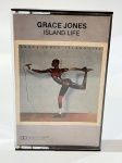 FITAS K7 - GRACE JONES - ISLAND LIFE.