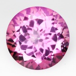 Precioso e lindo Topázio Pink extra de excelente qualidade e clareza IF, belíssima lapidação diamante, pesando 6.69 cts medindo 11.95 x 11.92 x 7.34 mm. Ótimo investimento para montar uma joia de qualidade. Origem Brasil.