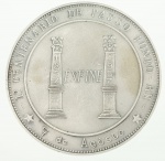 Colecionismo - Medalha do Brasil em metal prateado - ano 1957 - 1º Centenário de Passo Fundo  - R.S - Sociedade Numismática de Passo Fundo - gravador Vianna - med. 6,4 cm de diâmetro - peso aproximado - 82,1 gr