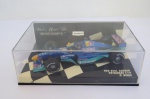 AUTOMODELISMO - MINICHAMPS – RED BULL SAUBER PETRONAS C19 - Piloto P. DINIZ – escala 1:43 - item de coleção no Blister original.