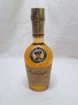 Raro e antiga garrafa do whisky Old Smuggler, 700ml, lacrada.