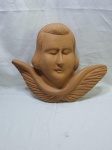 Linda imagem de anjo em terracota crua. Medindo 31cm x 34cm de altura.