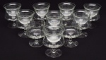 CRISTAL HERING - Belo Conjunto de 8 Taças completas para coquetel de camarão em cristal facetado e mais 2 taças sem os recipientes de reposição . Med. Alt. 13,0 cm  Diâm. 10,0 cm