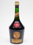 DOM BENECTINE Liquer - Uma garrafa de liquer francês com teor de 40%, lacrada, porém sem garantia do conteúdo.