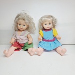 Bonecas de brinquedo da estrela anos 80. Qualquer duvida entrar em contato pelo whatsaap: 11948723970 ou pelo nosso email: loucoporantiguidades@gmail.com. OBS: A sua participação em nosso leilão ajuda em causas animais.