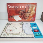 Jogo Waterloo da grow dos anos 80. Qualquer duvida entrar em contato pelo whatsaap: 11948723970 ou pelo nosso email: loucoporantiguidades@gmail.com. OBS: A sua participação em nosso leilão ajuda em causas animais.
