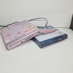 aparelhos de DVDS tematicos, ligando no teste de tomada. Qualquer duvida entrar em contato pelo whatsaap: 11948723970 ou pelo nosso email: loucoporantiguidades@gmail.com. OBS: A sua participação em nosso leilão ajuda em causas animais.